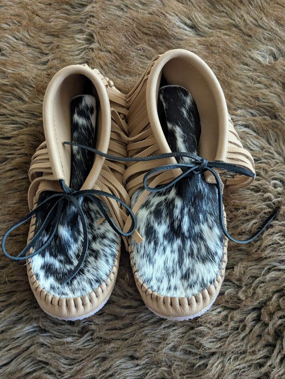 Broncy Donkey Fringed Classic Leather Cowhide Moccasins Size 8 NEW